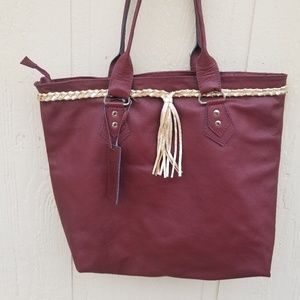 EUC Oxblood FMT Nena and Co